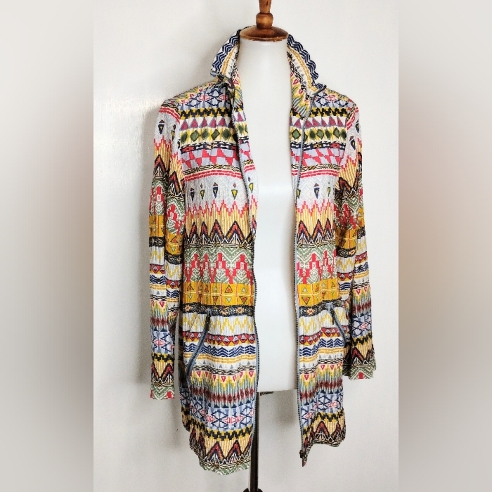 Lightweight Long Jacket With Geometric Pattern - image 6